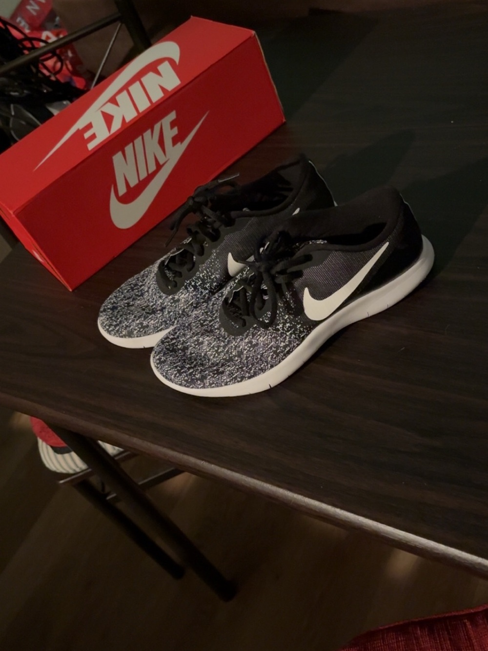 Nike kids B&W Storm Runners
